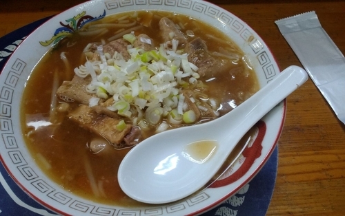 「もつ煮ラーメン」@定食・らーめん やおやの写真