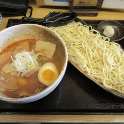 豚ばらつけ麺・辛味噌（８８０円）＋大盛５０円