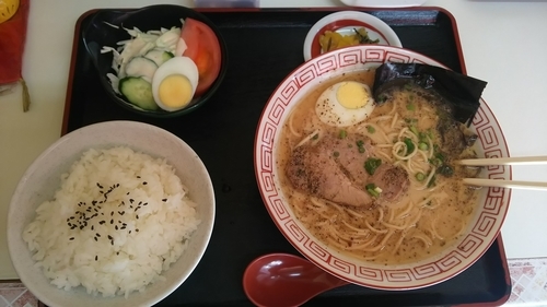 「ラーメン定食」@龍峰の写真