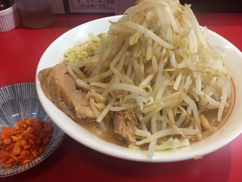 「ラーメン（ﾆﾝﾆｸ少なめ 辛揚げ）」@千里眼の写真