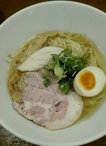 「《季節限定》冷やニボらあめん800円」@らあめん こそっとの写真