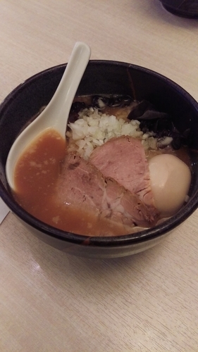 「翔太らーめん＋味玉」@らーめん翔太 梶ヶ谷店の写真