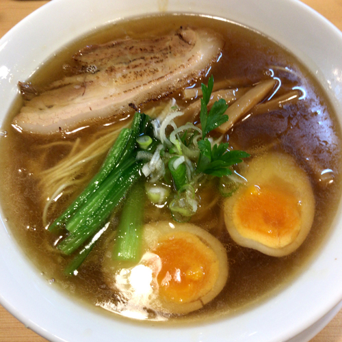 「煮干し醤油そば（ソフト）　880円」@らーめんDINING れんげの写真