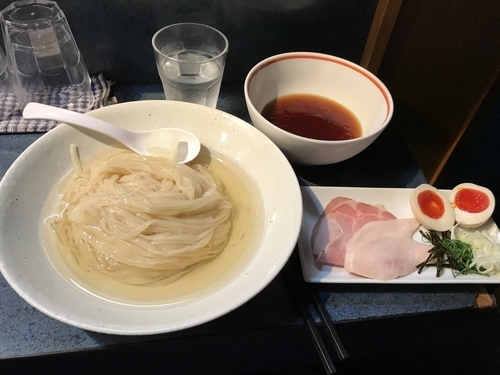「特製冷やしつけ麺」@とものもとの写真