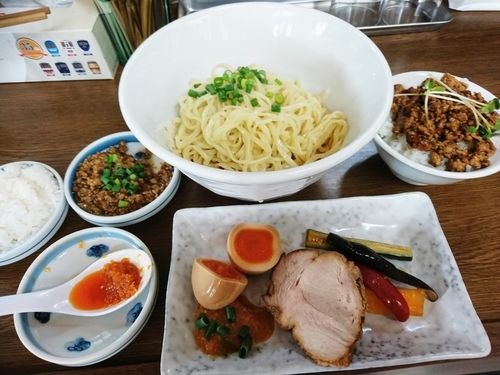 「涼潮【冷やし鯛海老ぶっかけそば】880円＋あんかけ唐丼(ｻｰ」@らぁめん けいすけの写真