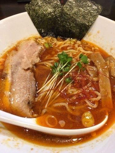 「魚醤油ラーメン」@麺や 龍世の写真
