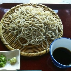 もりそば　９００円