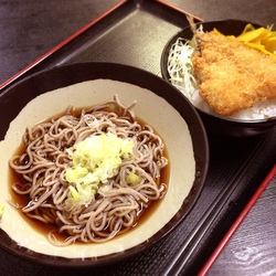 アジフライ丼セット(400円)