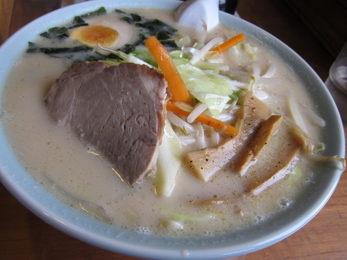 「とん塩ラーメン」@ラーメンハウス 千華の写真