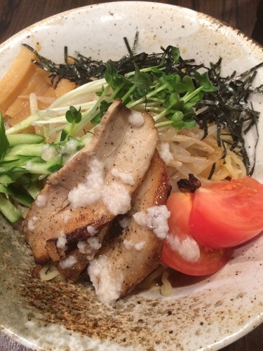 「冷やし油そば」@油君 油そば専門店 新宿店の写真