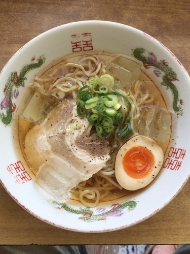 「冷やしラーメン（限定）」@博多金龍 山大通り店の写真
