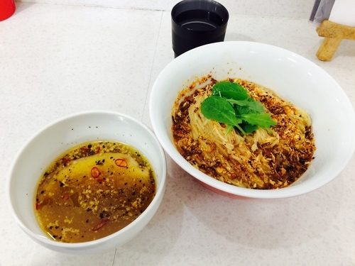 「［限定］トマトソースに浸したペペロンつけ麺」@ラーメン星印の写真