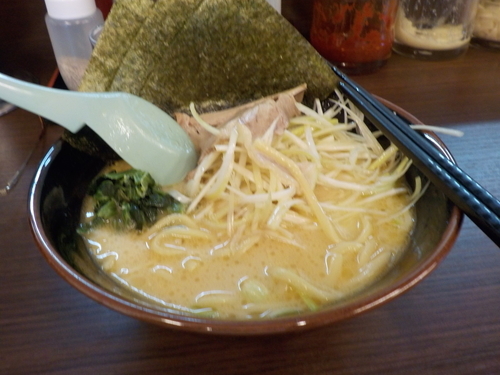 「ねぎらーめん」@横浜家系ラーメン かまし家の写真