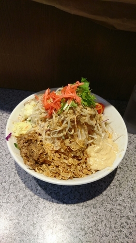 「宮し中華大盛950円ニラキムチ50円全増し」@ラーメン宮郎の写真