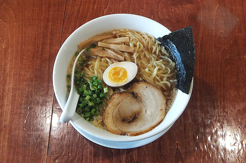 「豚骨醤油ごとくらーめん(大盛り)」@ごとくの写真