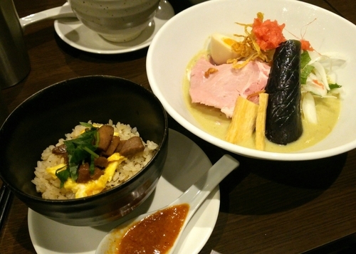 「【限定】青豆と静岡茶の冷製すりながしラーメン　1000円」@八咫烏の写真