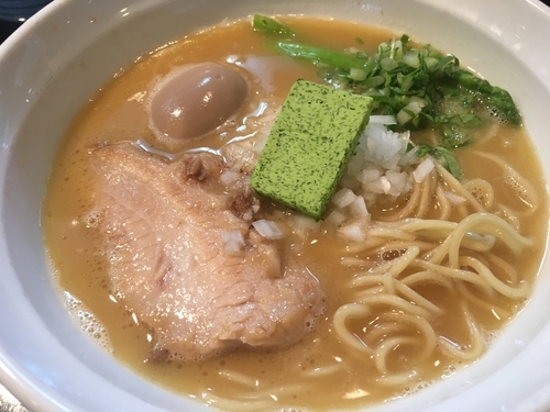 「鶏SOBA750円、味玉100円」@七福軒の写真