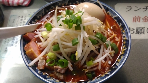 「辛みそラーメン＋味玉（850円＋クーポン券）」@昭和の写真