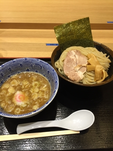 「つけ麺中盛」@舎鈴 プレナ幕張店の写真