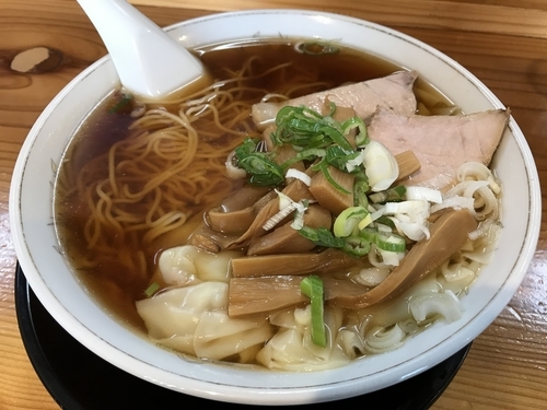 「ワンタン麺 大盛  750円」@志のぶ 支店の写真
