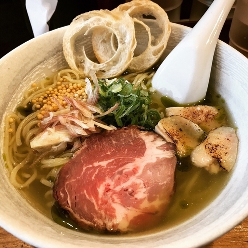 「水出し玄米茶と羅臼昆布の冷やし塩らーめん」@らーめん専門 和海の写真