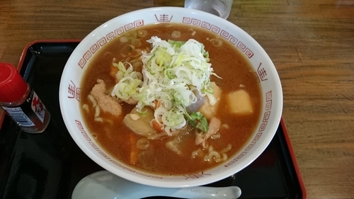 「もつ煮ら～めん750円【週限定メニュー】」@らいとの写真