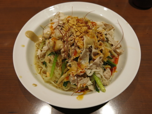 「冷しゃぶ辛冷やし中華(並盛)：900円」@炒飯と酸辣湯麺のお店 キンシャリ屋 Roppongi Branch店の写真