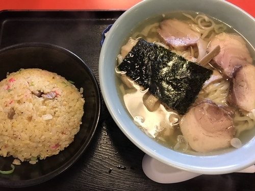 「Aランチ ラーメンと半チャーハン（850円）に麺大盛り（50円）」@佐野ラーメン たかのの写真