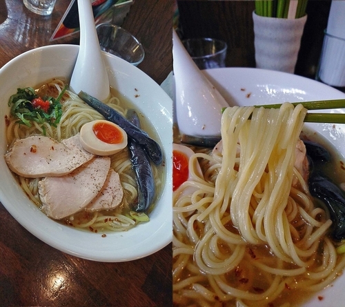 「夏季限定『鶏の冷た～い塩らはッ! 中盛(税別￥950)』」@ラハメン ヤマンの写真