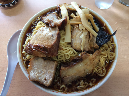 「大盛りラーメン」@梅乃家の写真