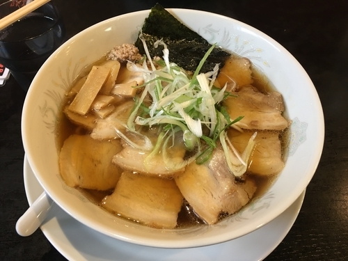 「空（醬油）肉盛り」@麺処 空山の写真