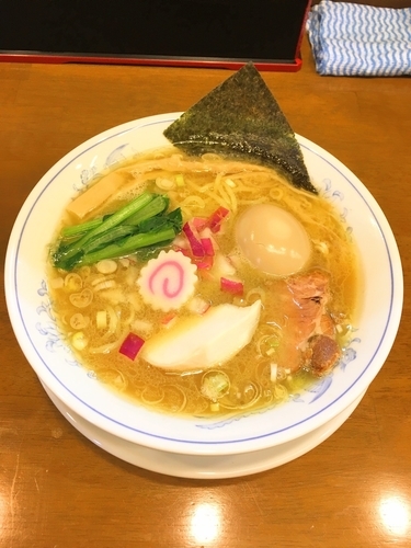 「濃厚鶏醤油らーめん」@らーめん曳舟の写真