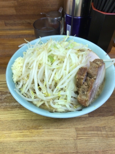 「小ラーメン 野菜少なめ」@ラーメン二郎 新小金井街道店の写真