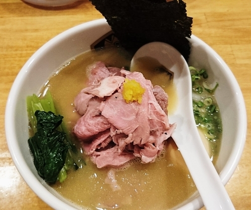 「特製濃厚真鯛ラーメン」@真鯛らーめん 麺魚の写真