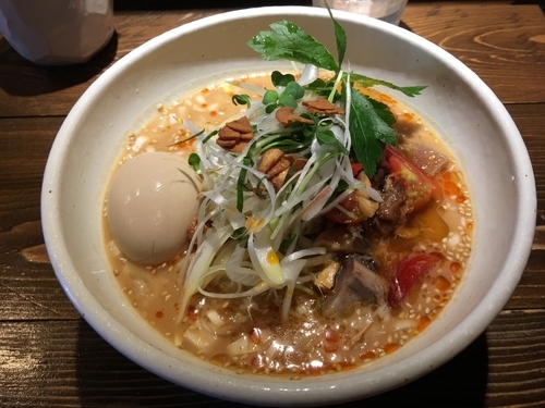 「限定 冷製 鰹の濃い出汁そば 900円 味玉 100円」@神田とりそば なな蓮の写真