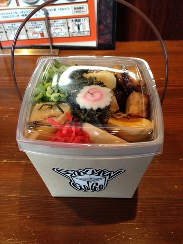 「ボックスメンWサイコロポーク961円、味玉54円」@ラーメンダイナー GOGO宝来軒の写真