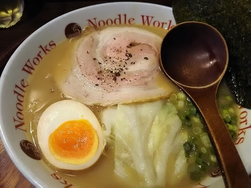 「ラーメン￥660+半替玉￥50」@Noodle Works -BALI-の写真