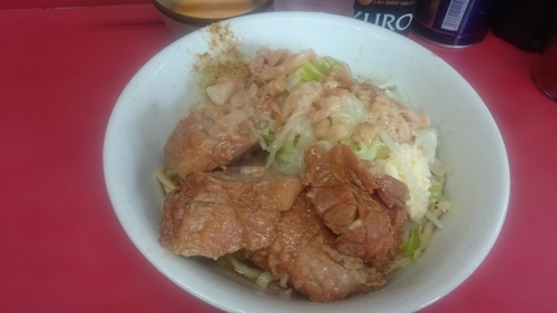 「小汁無し　豚マシ　ニンニク脂魚粉　生卵」@ラーメン二郎 環七一之江店の写真