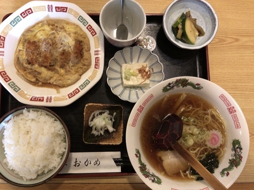 「一口カツ煮定食730円」@お食事処おかめの写真