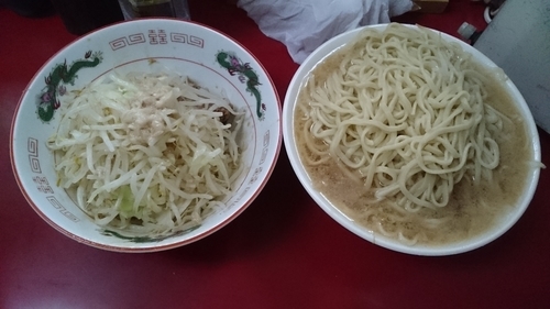 「麺増し・大(ヤサイアブラ)￥８３０」@ラーメン二郎 京急川崎店の写真