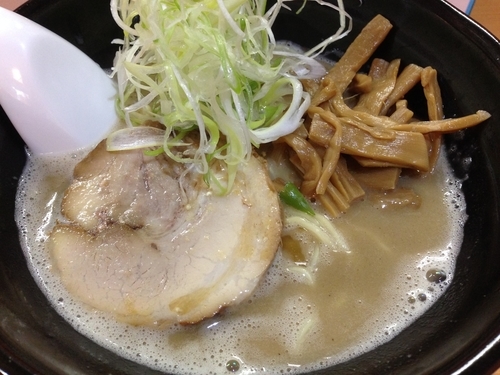 「燻製こってりラーメン　￥９００」@麺家うえのの写真