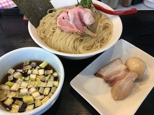 「限定 重ね昆布水のつけそば 大1000円 特製OP 200円」@雨ニモマケズの写真