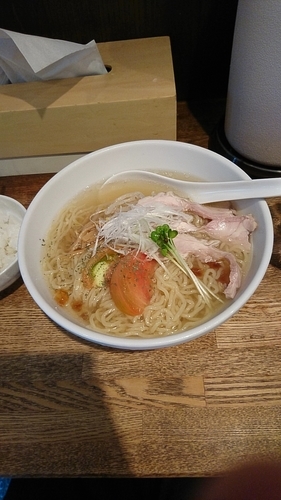 「冷製塩ラーメン」@ラーメン食堂 粋な一生の写真