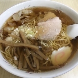 ワンタンメン  730円