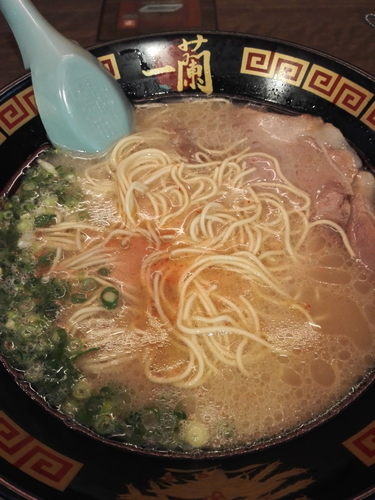 「ラーメン　替え玉」@一蘭 福岡空港店の写真