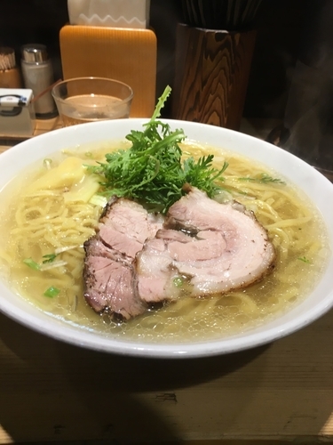 「塩ラーメン大盛」@横濱元町 本丸亭 横浜店の写真