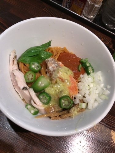 「【限定】鮭とマと男と女　920円」@麺や 蒼 AOIの写真