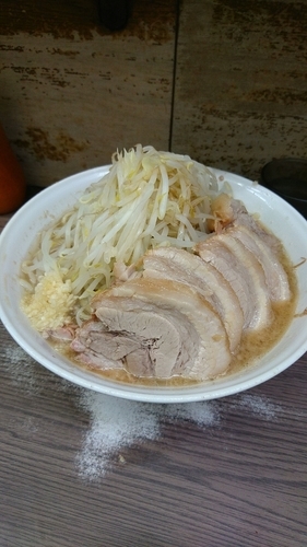「大豚ニンニク辛め　840円」@ラーメン二郎 横浜関内店の写真