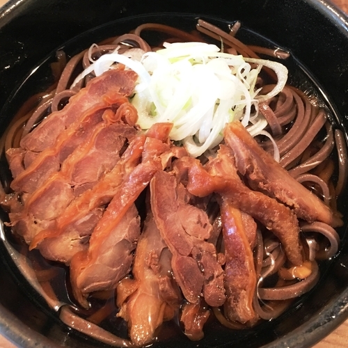 「つったい肉そば　850円」@酒場・山形そば ふくやの写真