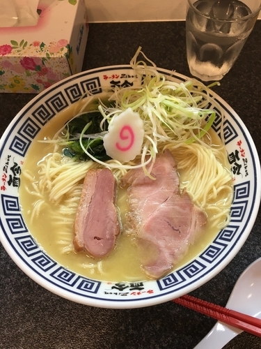 「濃厚鶏白湯そば」@ラーメンzikon 而今 中之島フェスティバルプラザ店の写真
